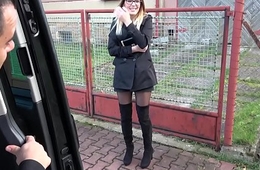 Super downcast glassed school got loads of cum on pussy in driving van