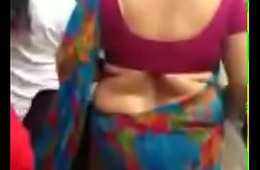 Hot Nepali aunty'_s big back exposed in saree