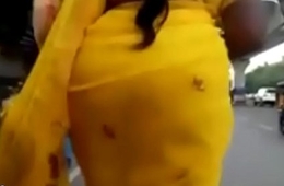 Rekha aunty'_s big ass caught in yellow saree